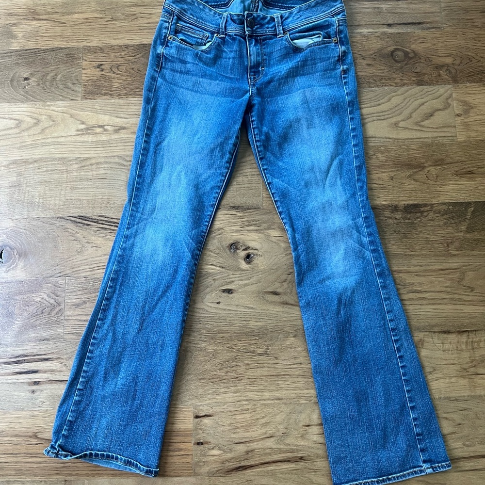 American Eagle Lightly Worn Boot Cut Jeans
